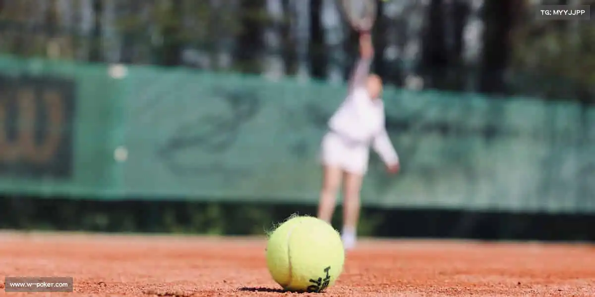 微扑克APP——每一次挥拍，都是蜕变！